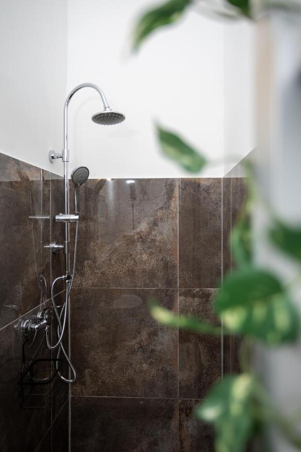 Green Goblin Apartment With Free Private Parking Budapest Extérieur photo